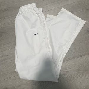 SOLD- Nike Windbreak Pants